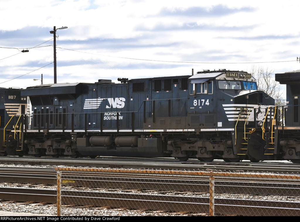 NS 8174